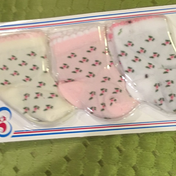 Brand new socks for baby girl - Picture 4 of 5